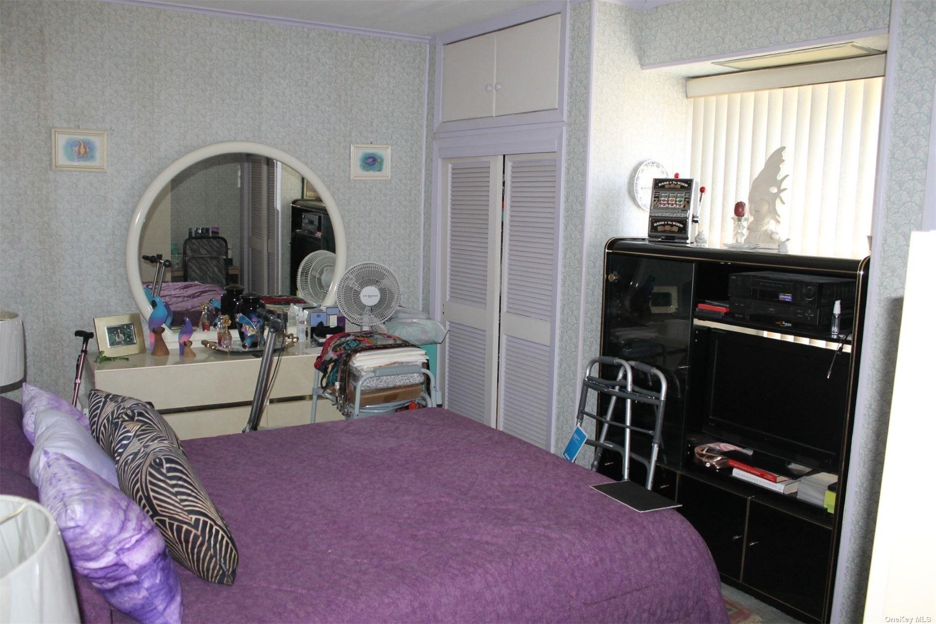 252-51 63rd Ave # 5A, Little Neck, NY 11362