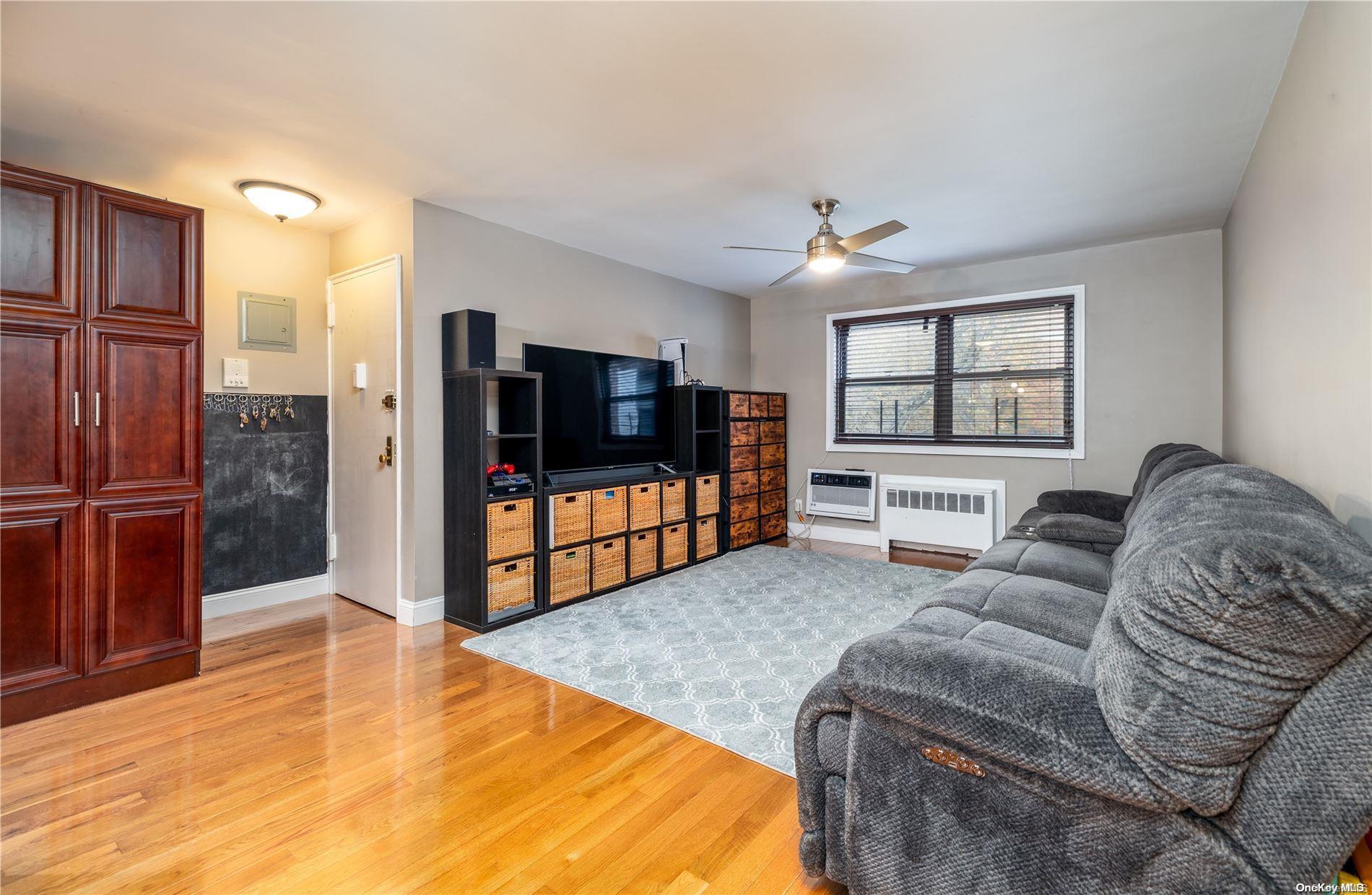 86-27 Shore Parkway # 2L, Howard Beach, NY 11414