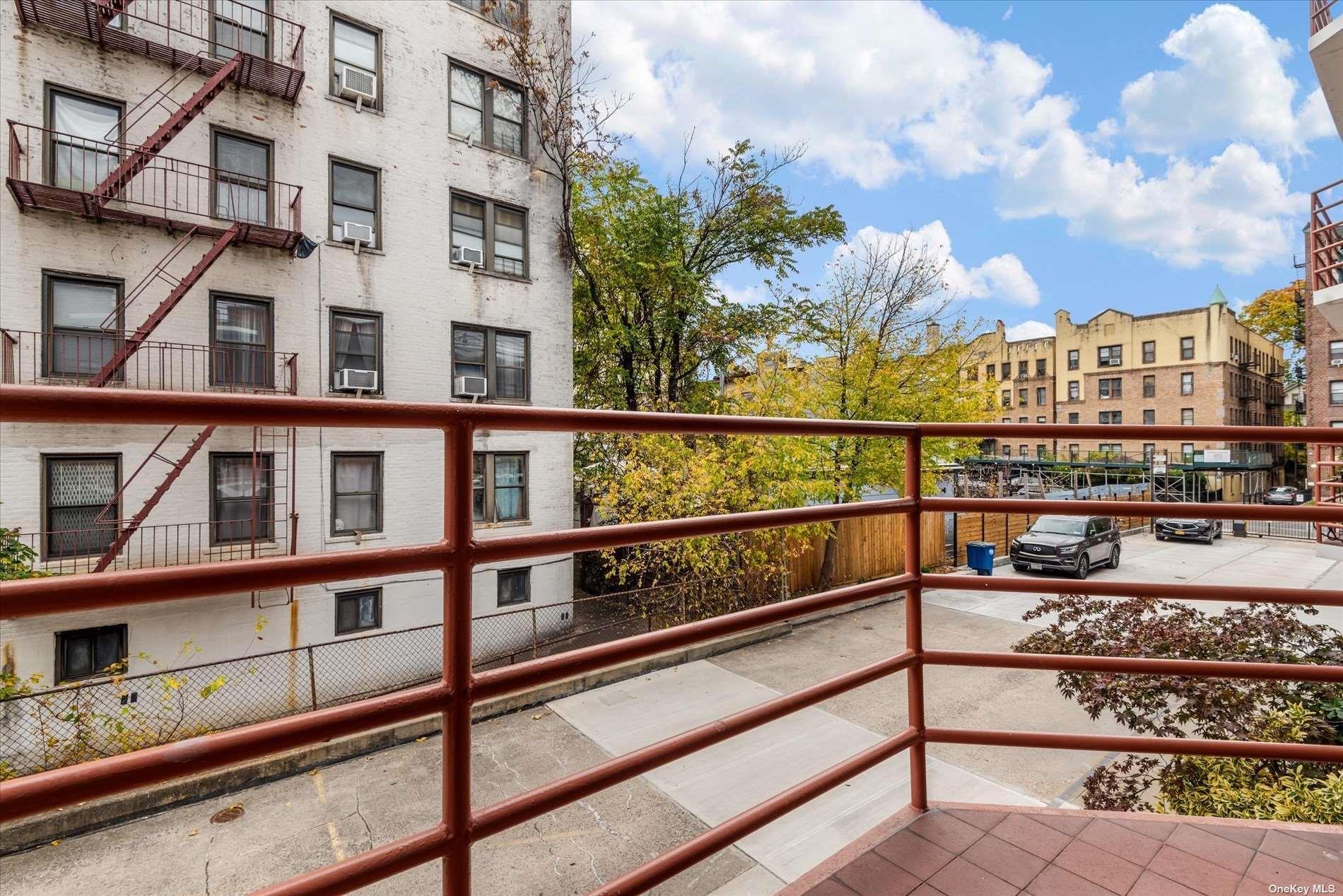 119-40 Metropolitan Avenue # G2, Kew Gardens, NY 11415