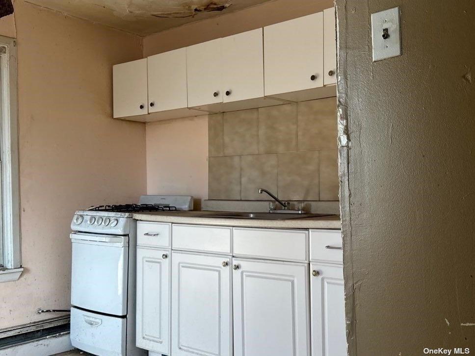 110 Cedar Road, Inwood, NY 11096