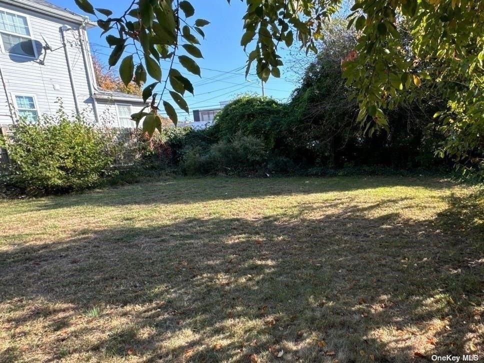 110 Cedar Road, Inwood, NY 11096