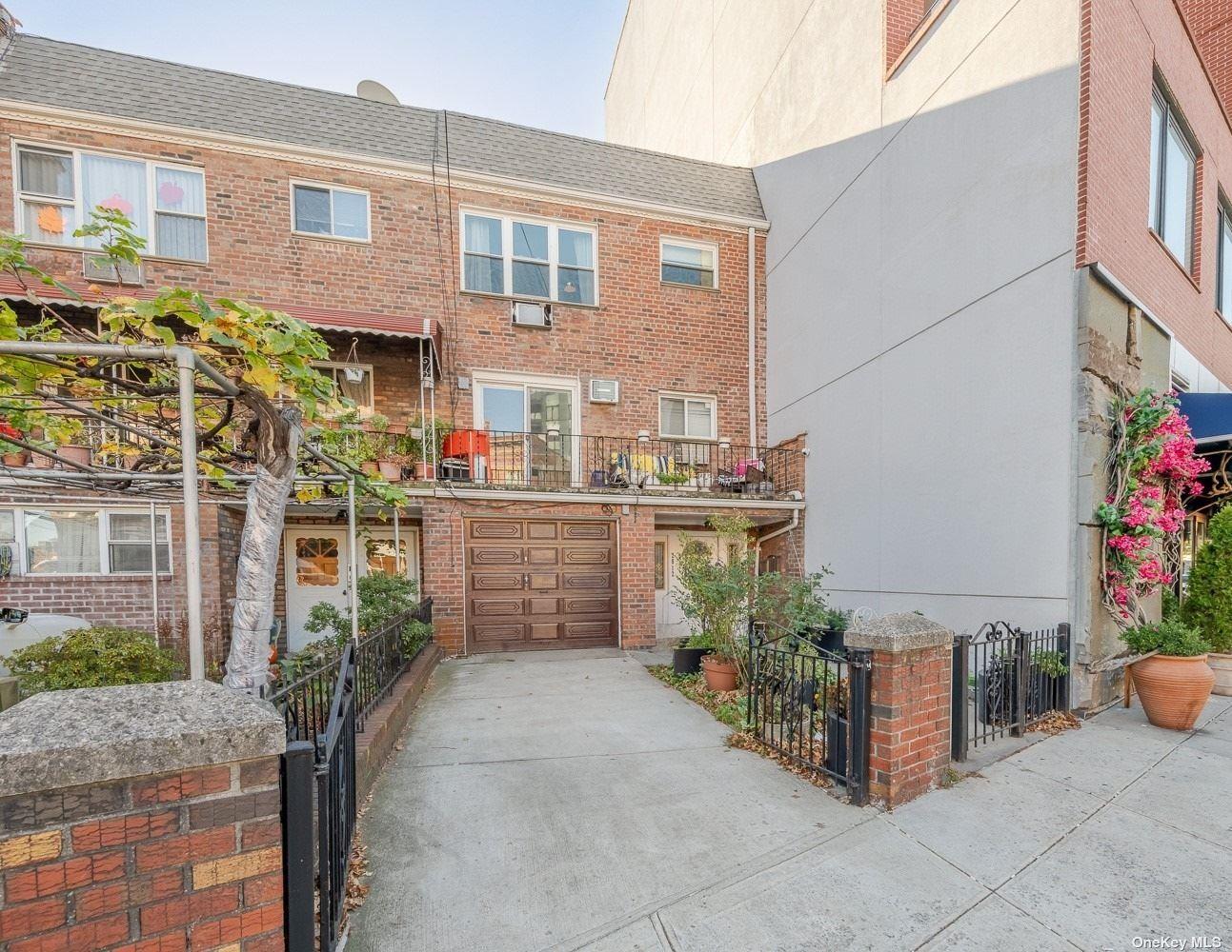 28-12 Astoria Boulevard, Astoria, NY 11102