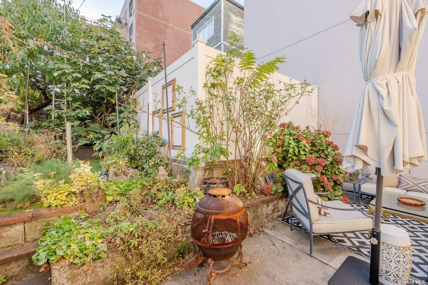 28-12 Astoria Boulevard, Astoria, NY 11102