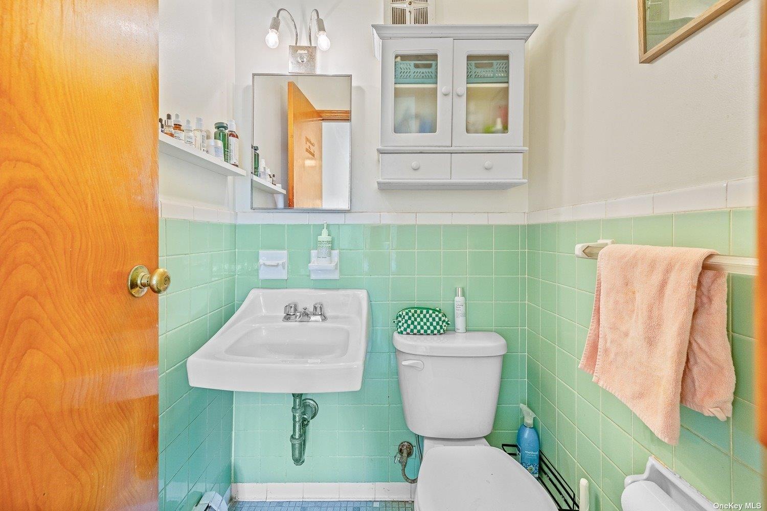 28-12 Astoria Boulevard, Astoria, NY 11102