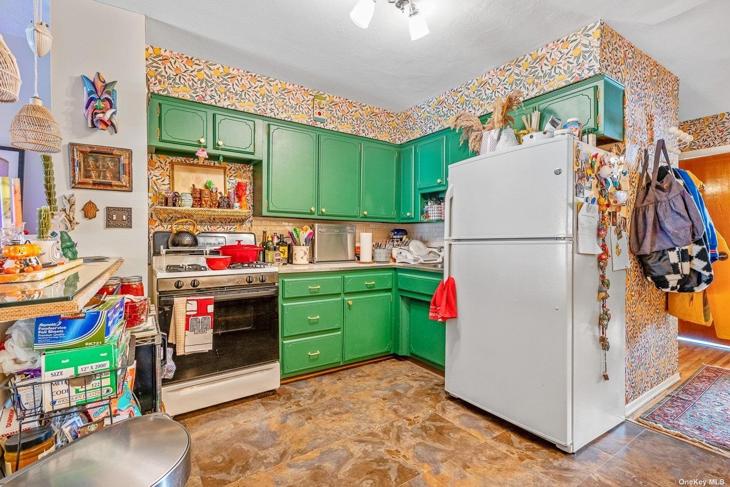 28-12 Astoria Boulevard, Astoria, NY 11102