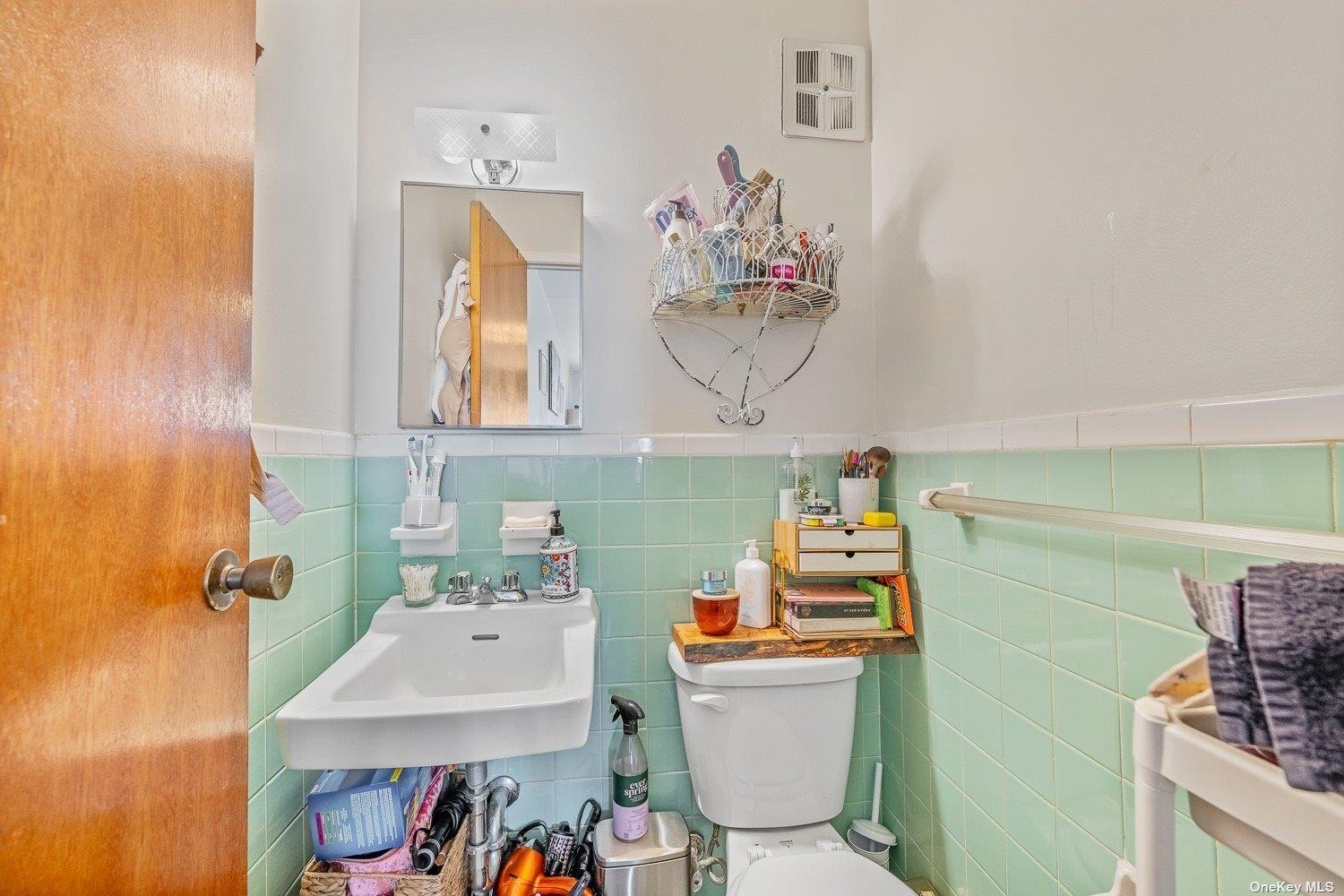 28-12 Astoria Boulevard, Astoria, NY 11102