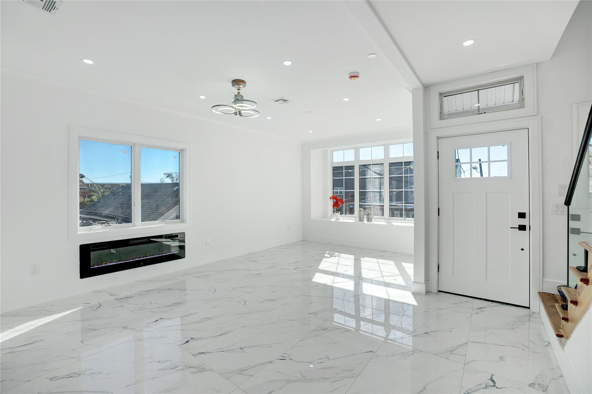 14 James Street, East Rockaway, NY 11518