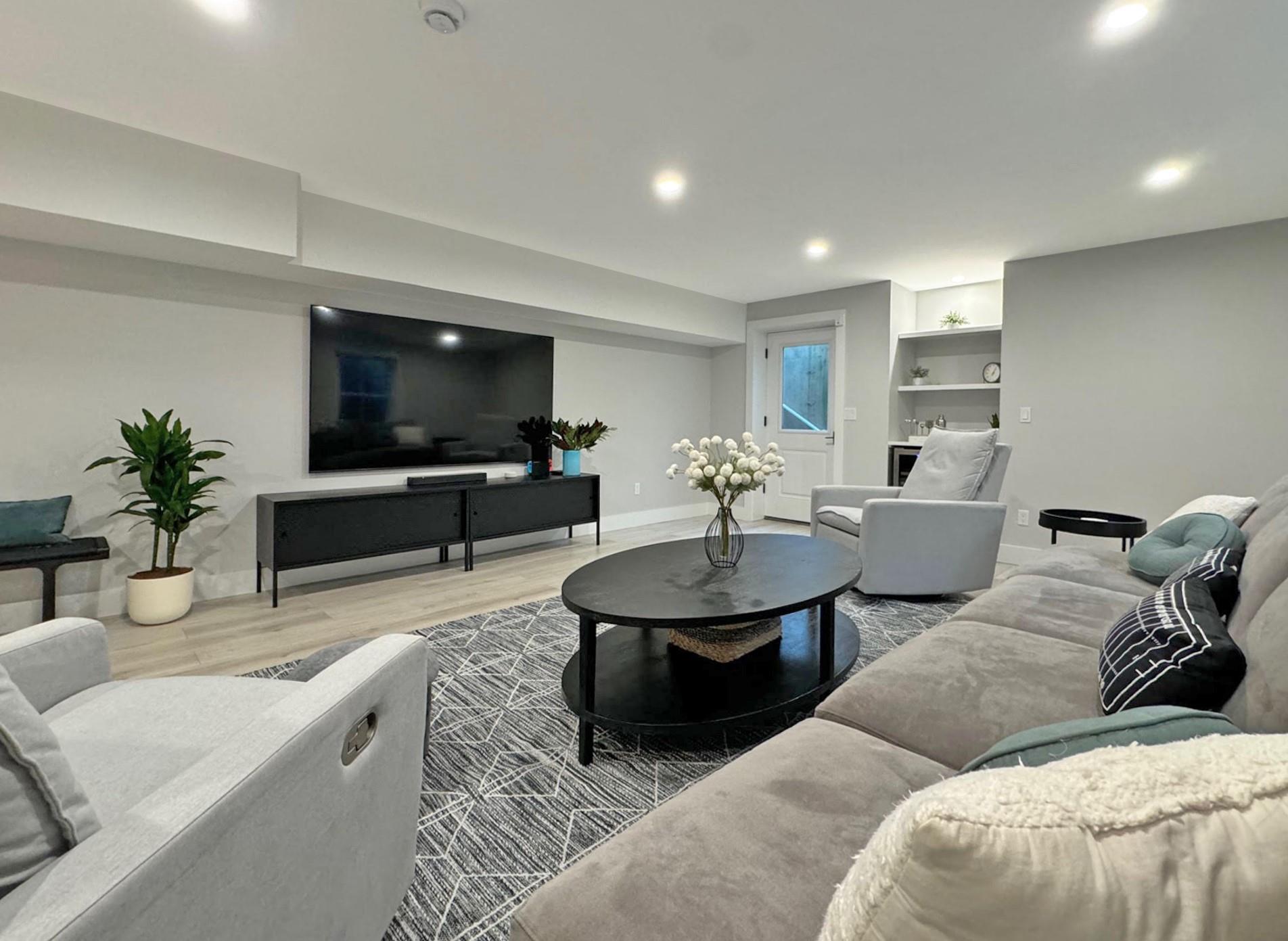 55 Squires Avenue, East Quogue, NY 11942