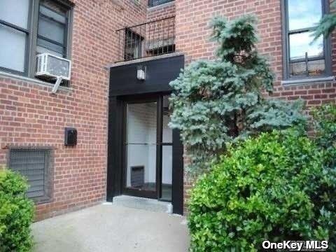 170-06 Crocheron Avenue # 1F, Flushing, NY 11358