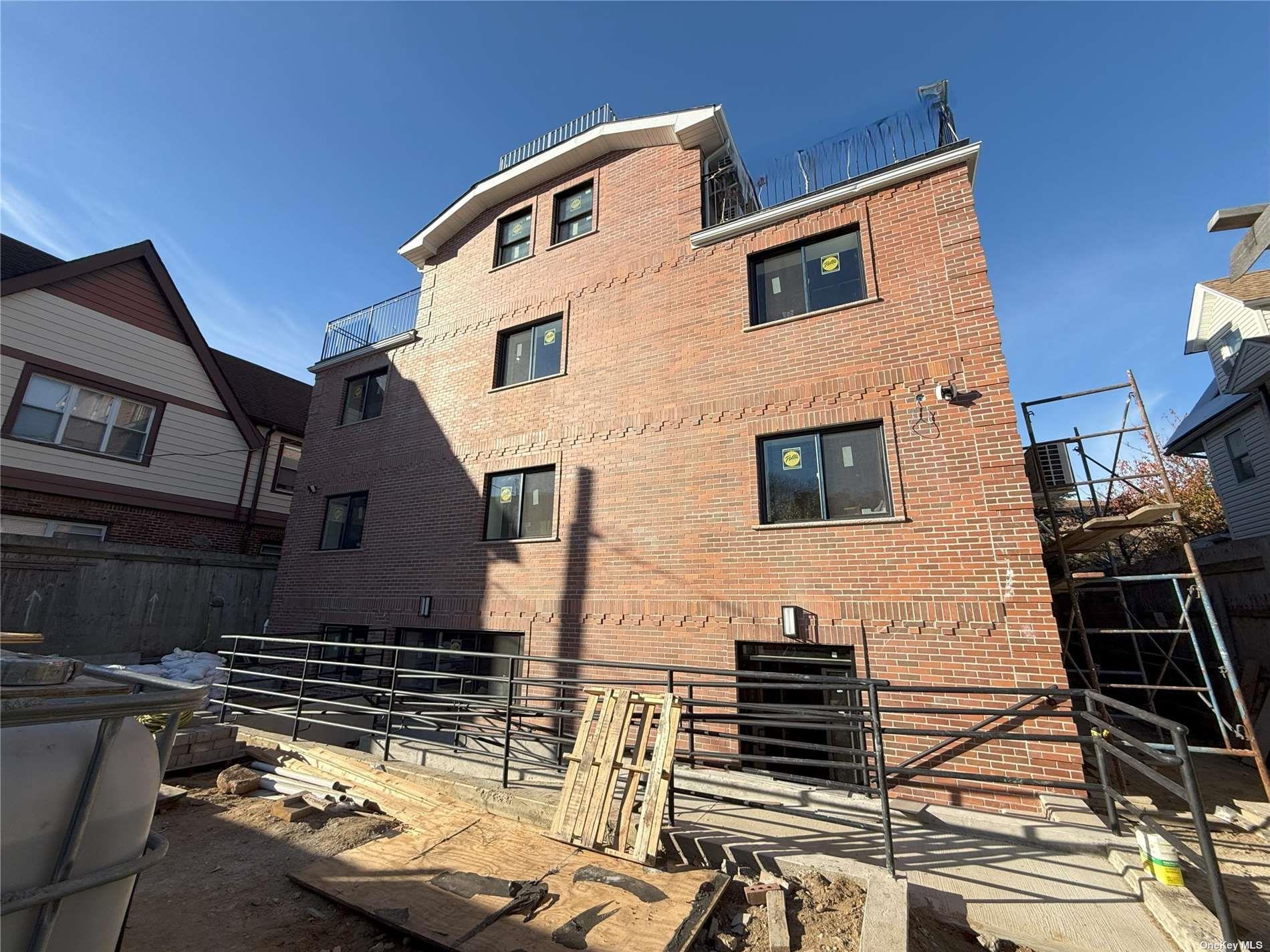 39-20 214 Place # 1A, Bayside, NY 11361