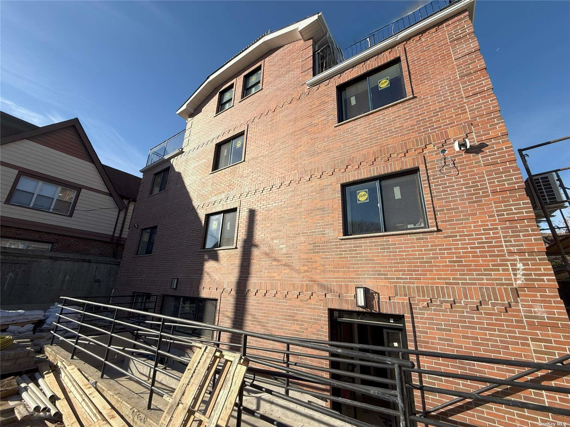 39-20 214 Place # 1A, Bayside, NY 11361