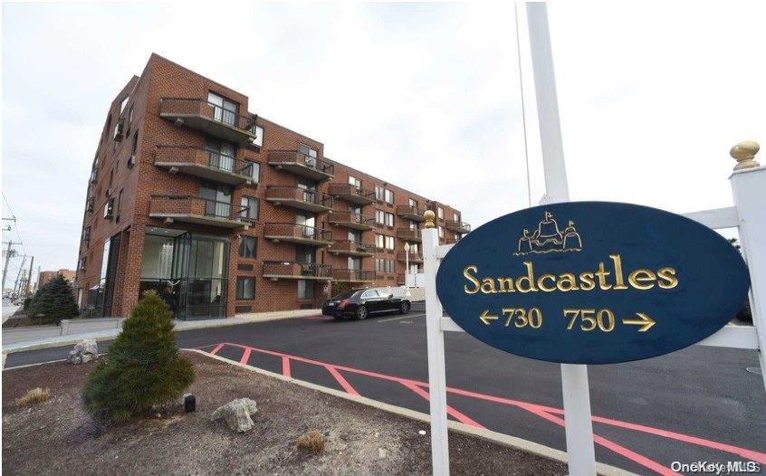 730 W Broadway # 3H, Long Beach, NY 11561