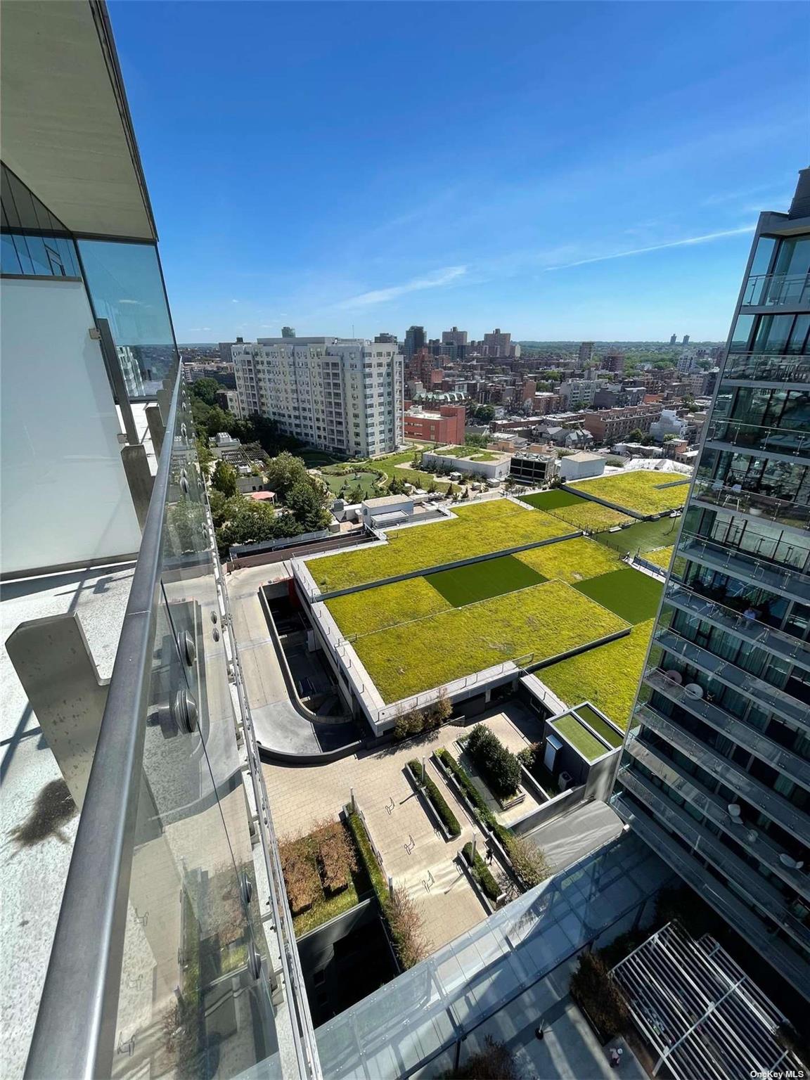 131-05 40th Road # PH1T, Flushing, NY 11354