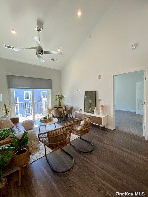 116 Searing Avenue # PH410, Mineola, NY 11501