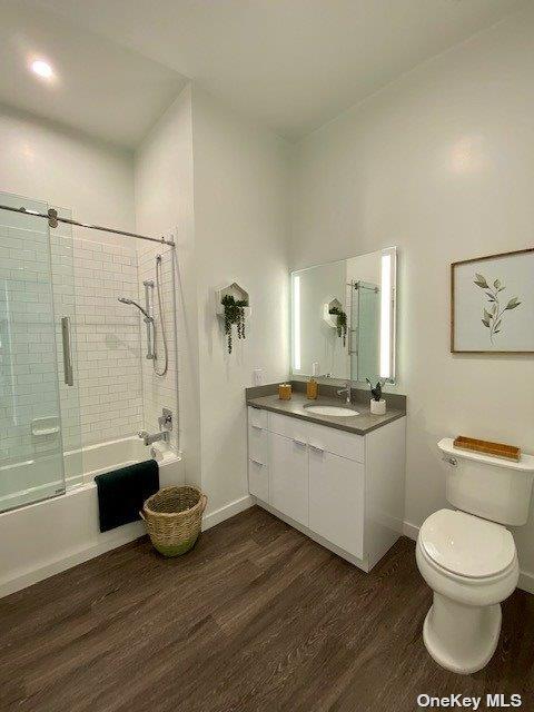 116 Searing Avenue # PH410, Mineola, NY 11501