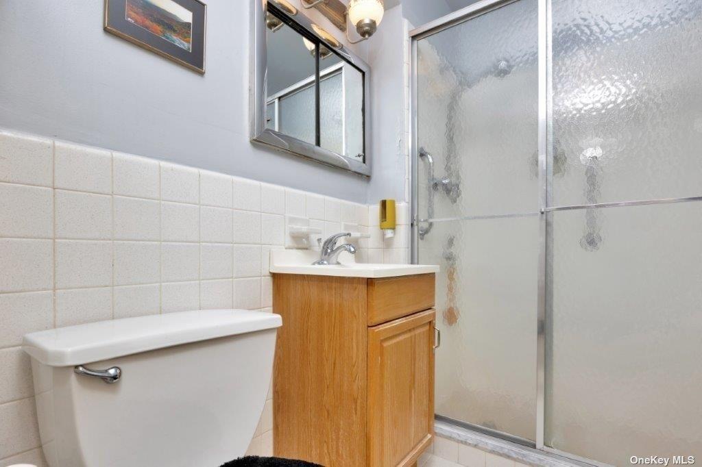 18-75 Corporal Kennedy Street # 2F, Bayside, NY 11360