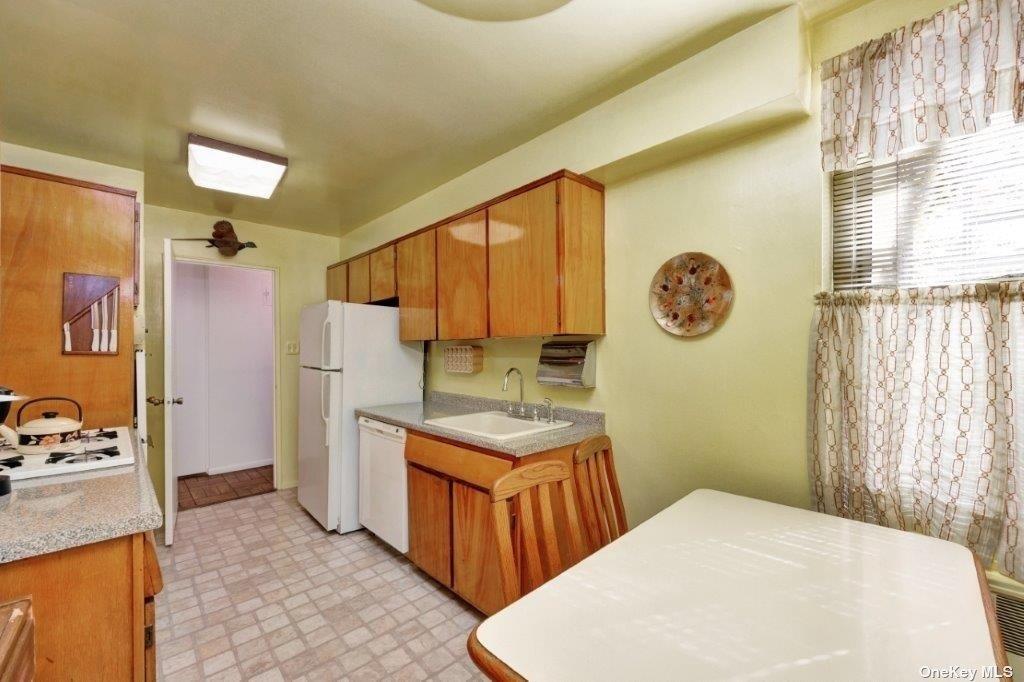 18-75 Corporal Kennedy Street # 2F, Bayside, NY 11360