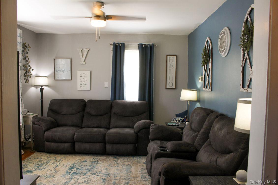 23 Mountain Avenue, Hillburn, NY 10931