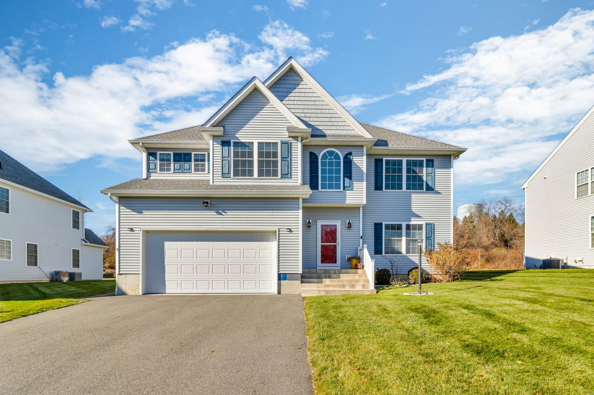 3 Magnolia Circle, Hopewell Junction, NY 12533