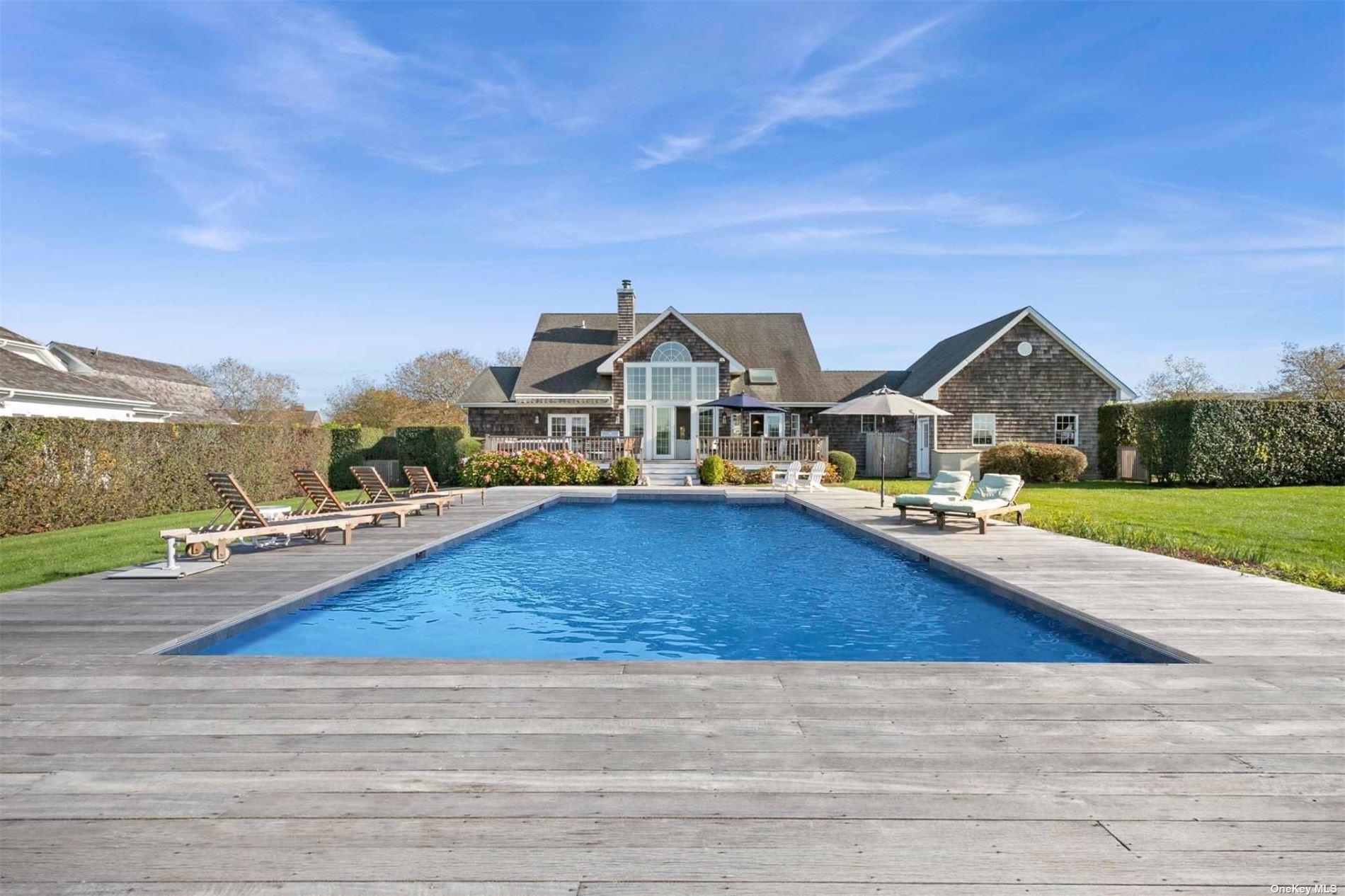 6 Millfarm Lane, Southampton, NY 11968