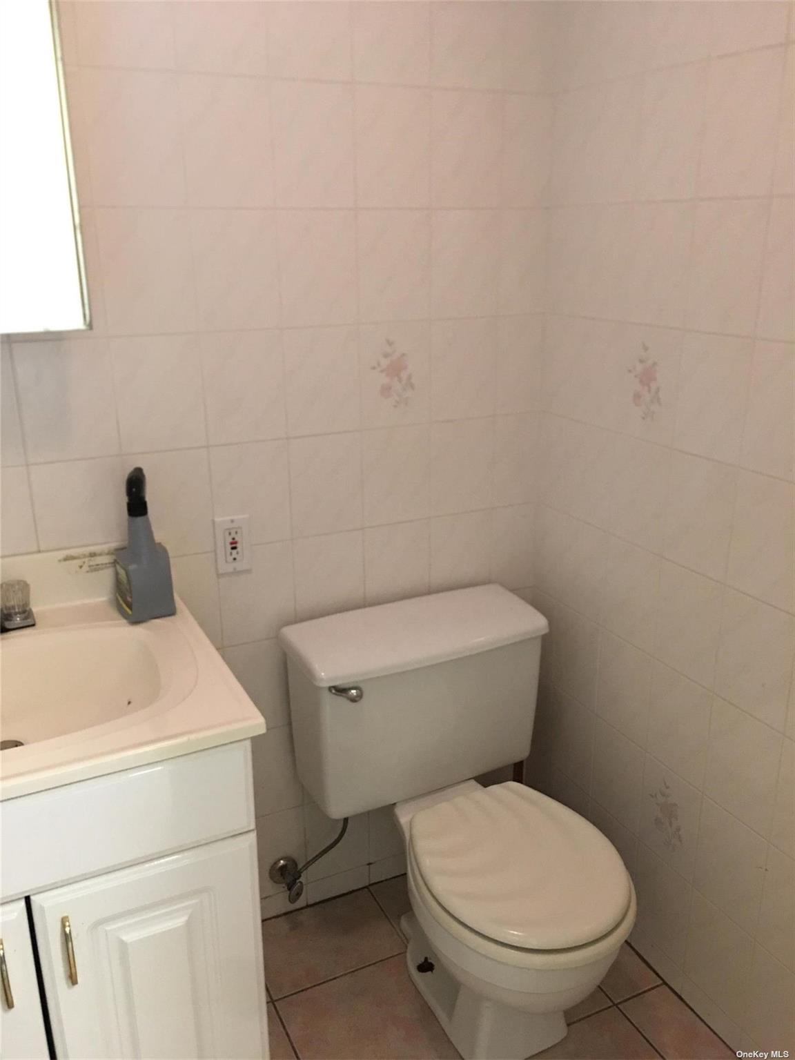 807 Walt Whitman Road, Melville, NY 11747