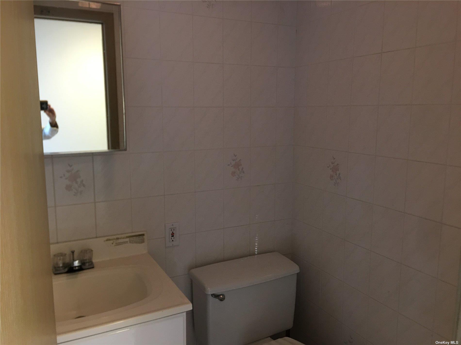 807 Walt Whitman Road, Melville, NY 11747