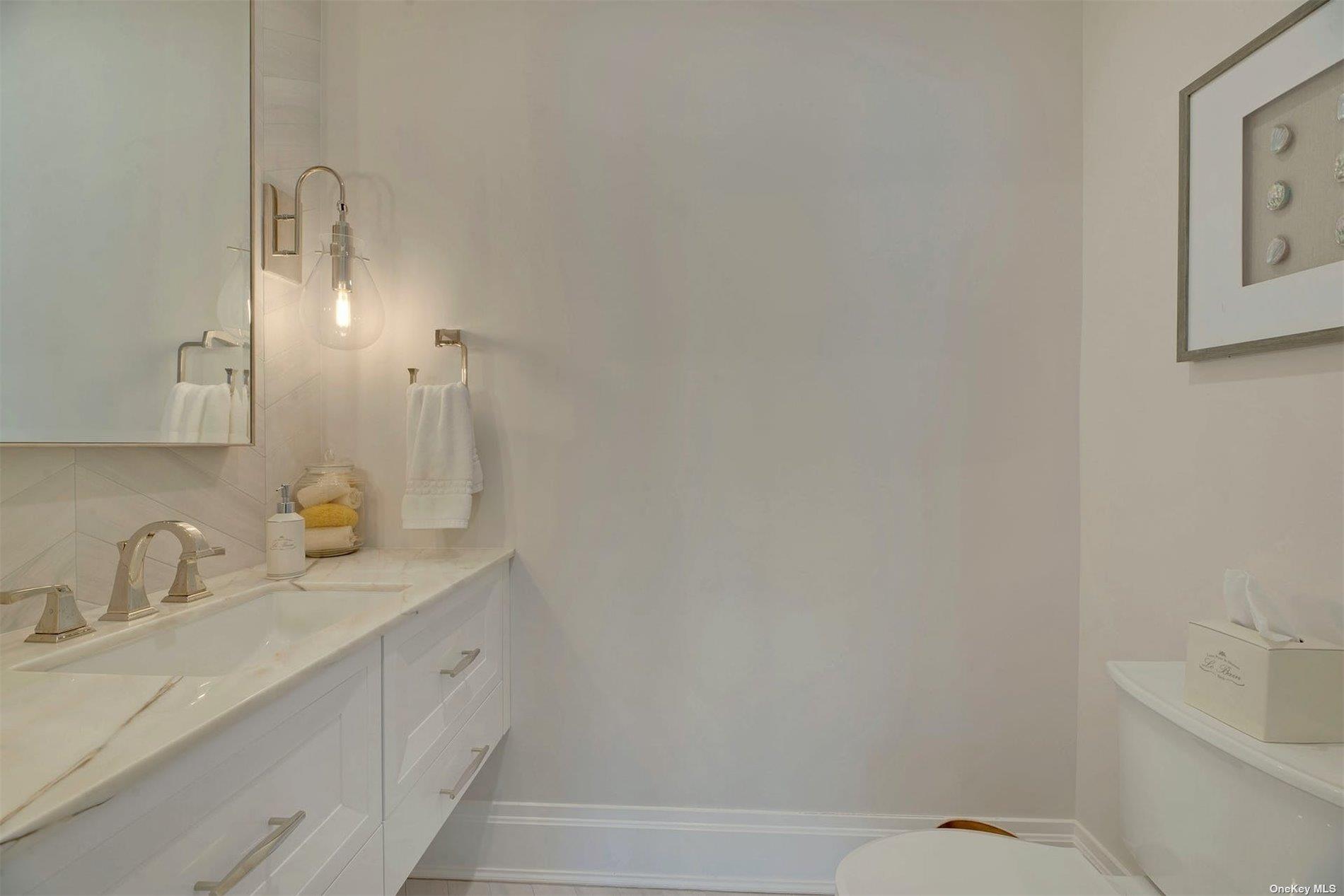 165 Marine Place, Greenport, NY 11944