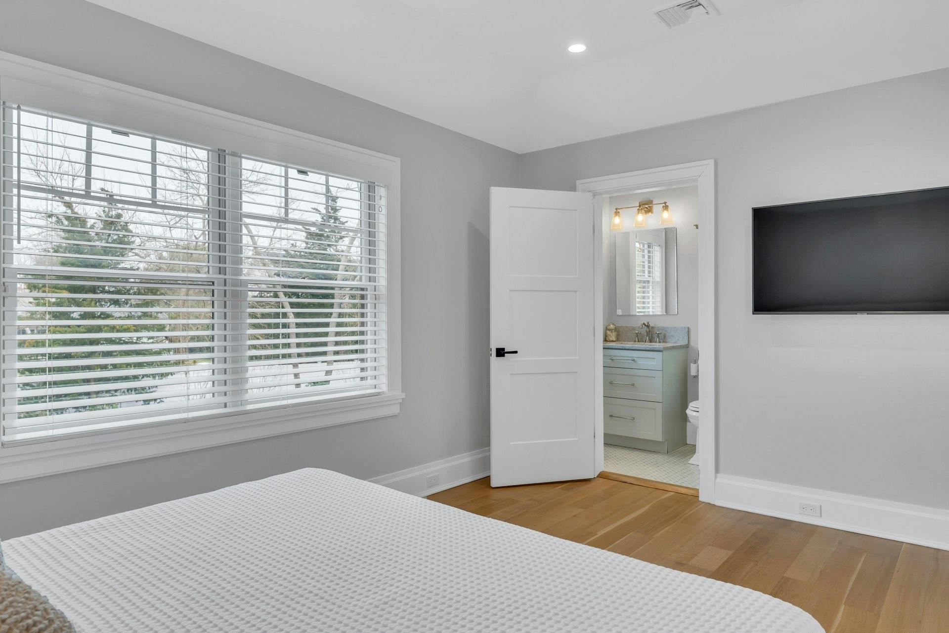 165 Marine Place, Greenport, NY 11944