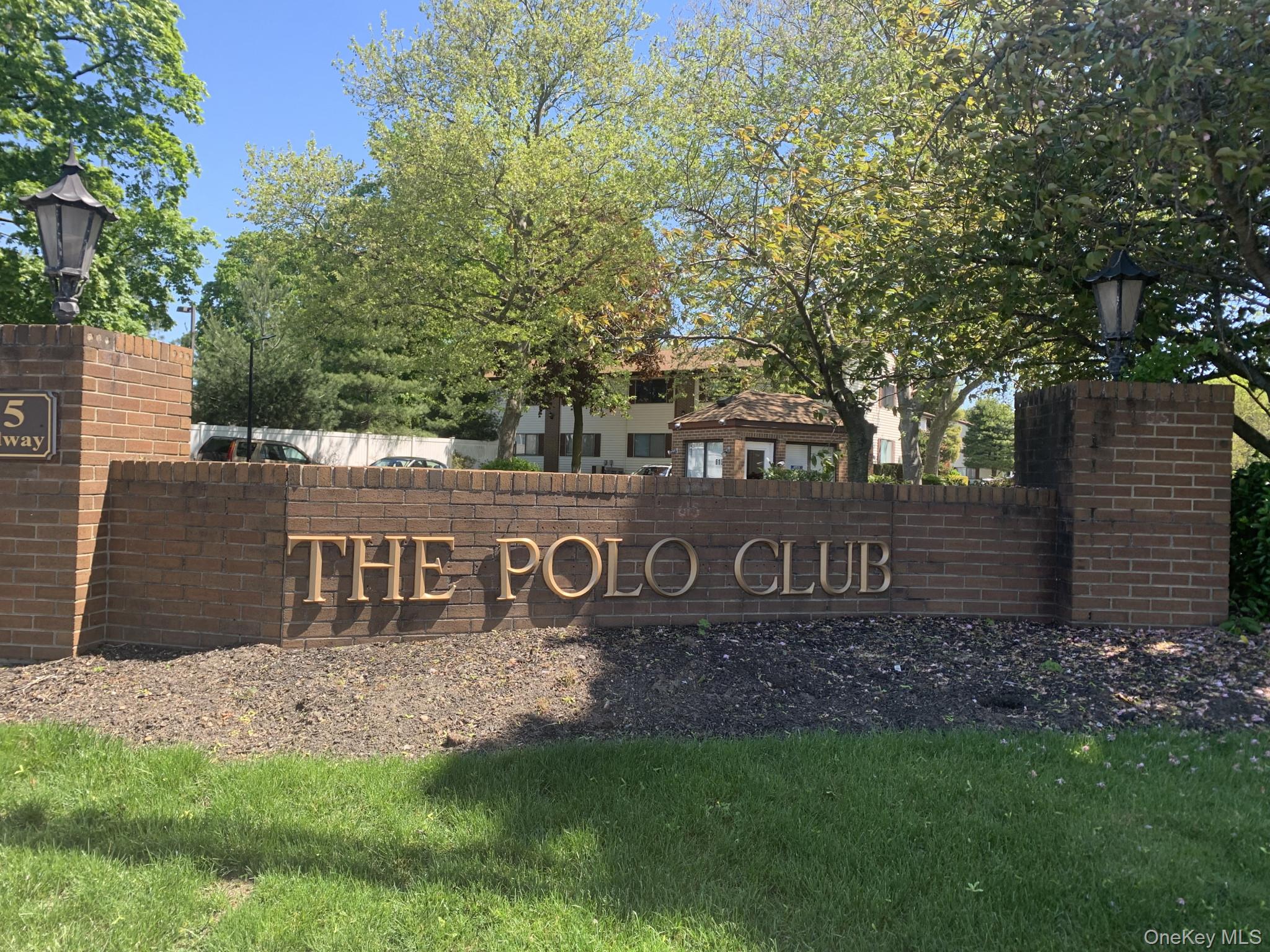 615 Broadway # 81, Amityville, NY 11701