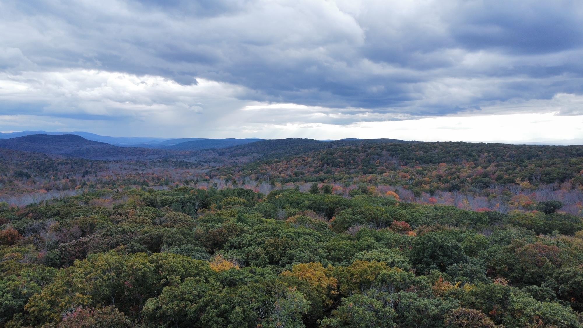 4 West Hill Road, Austerlitz, NY