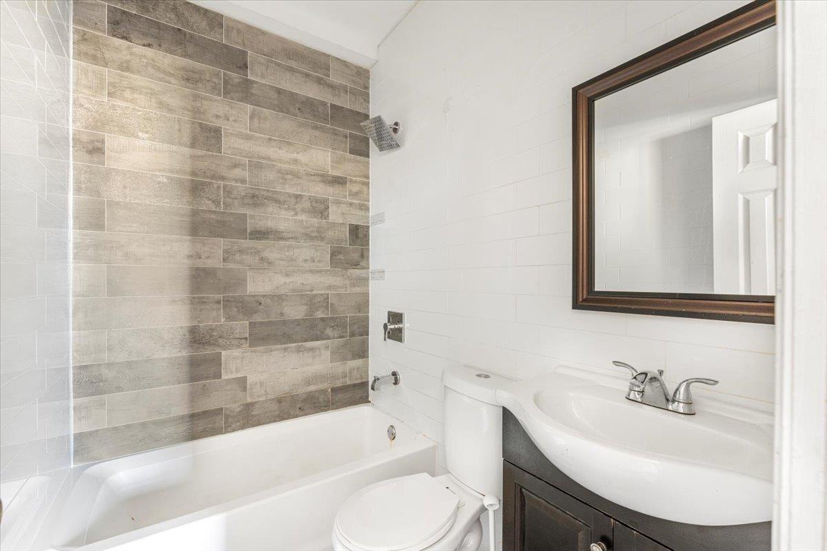 3136 Mickle Avenue, Bronx, NY 10469