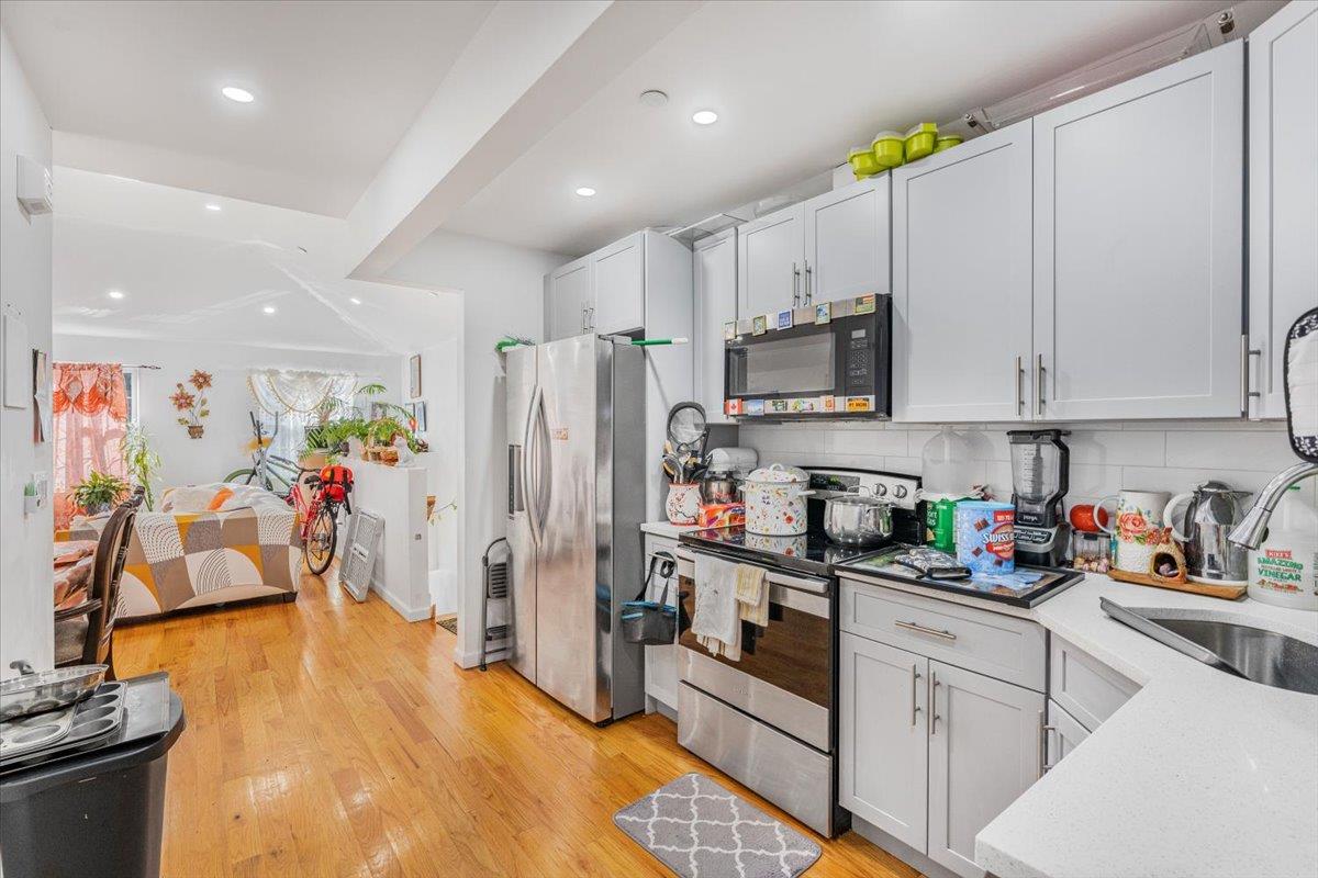 3136 Mickle Avenue, Bronx, NY 10469