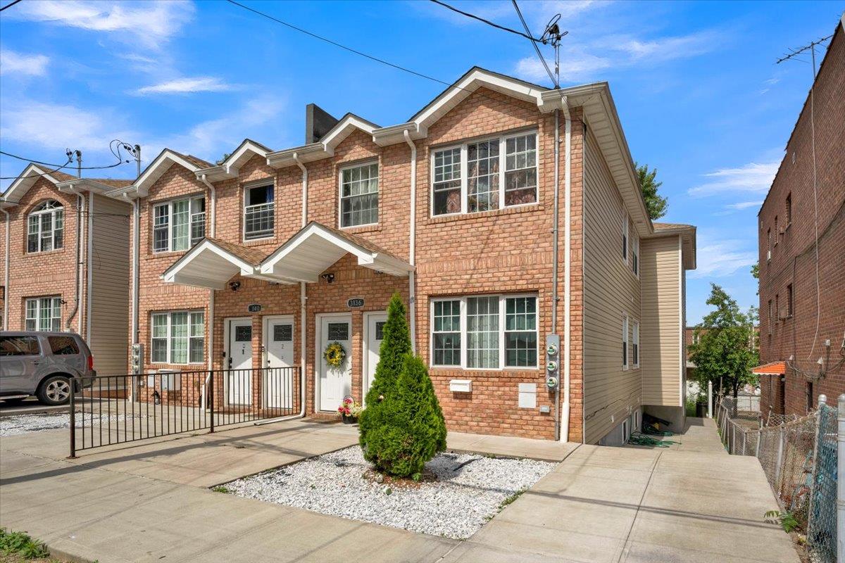 3136 Mickle Avenue, Bronx, NY 10469