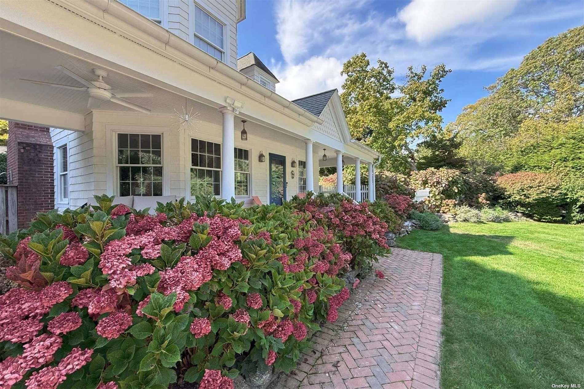 98 Bay Street, Sag Harbor, NY 11963