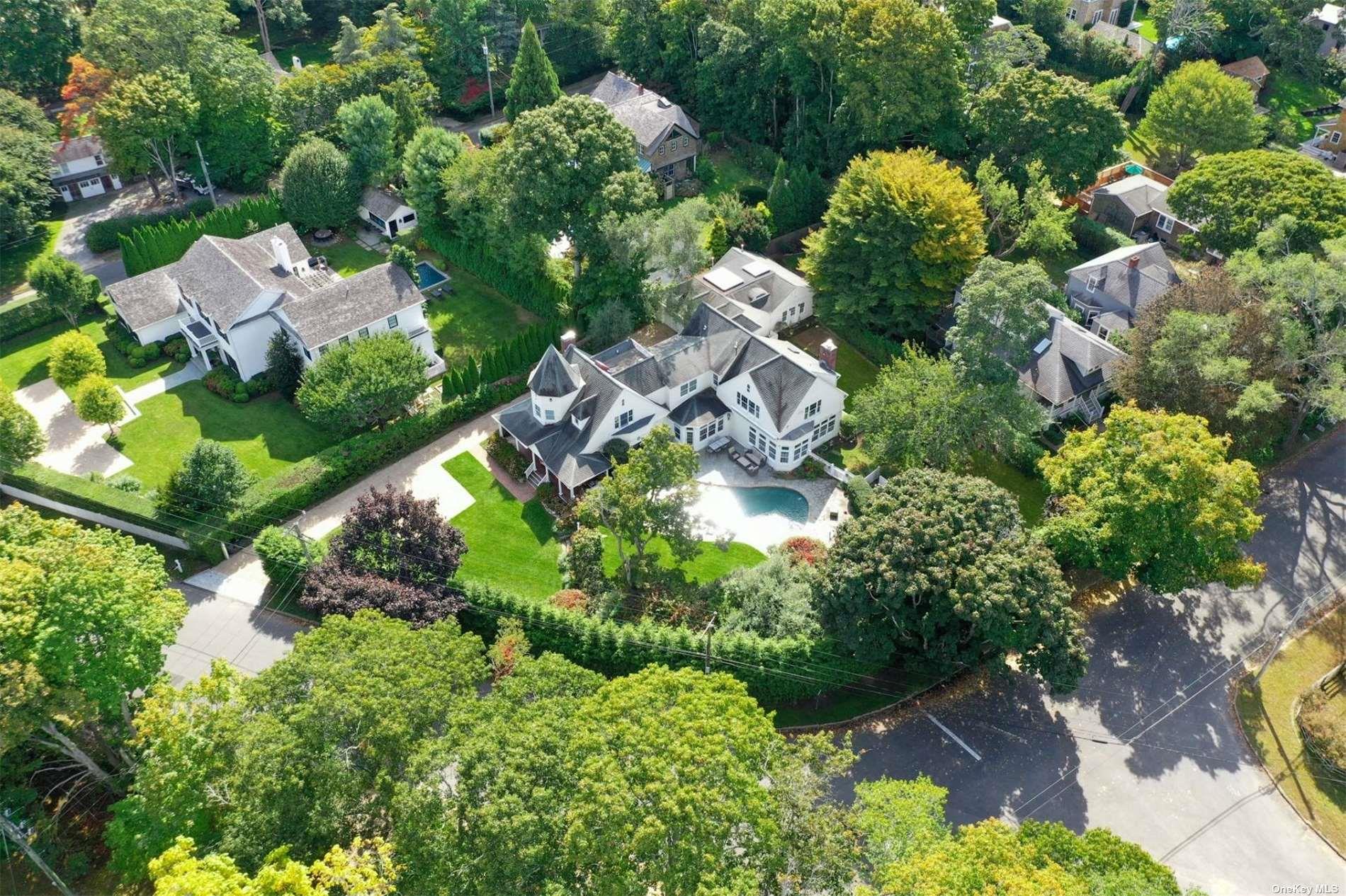 98 Bay Street, Sag Harbor, NY 11963