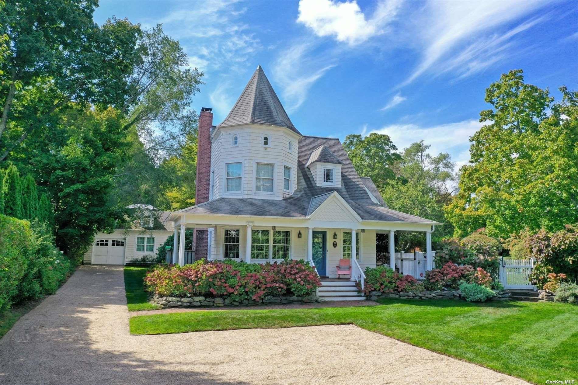 98 Bay Street, Sag Harbor, NY 11963