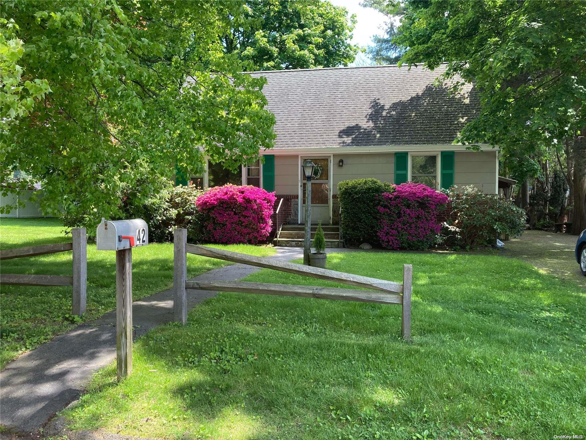 42 Adelaide Street, Huntington Station, NY 11746