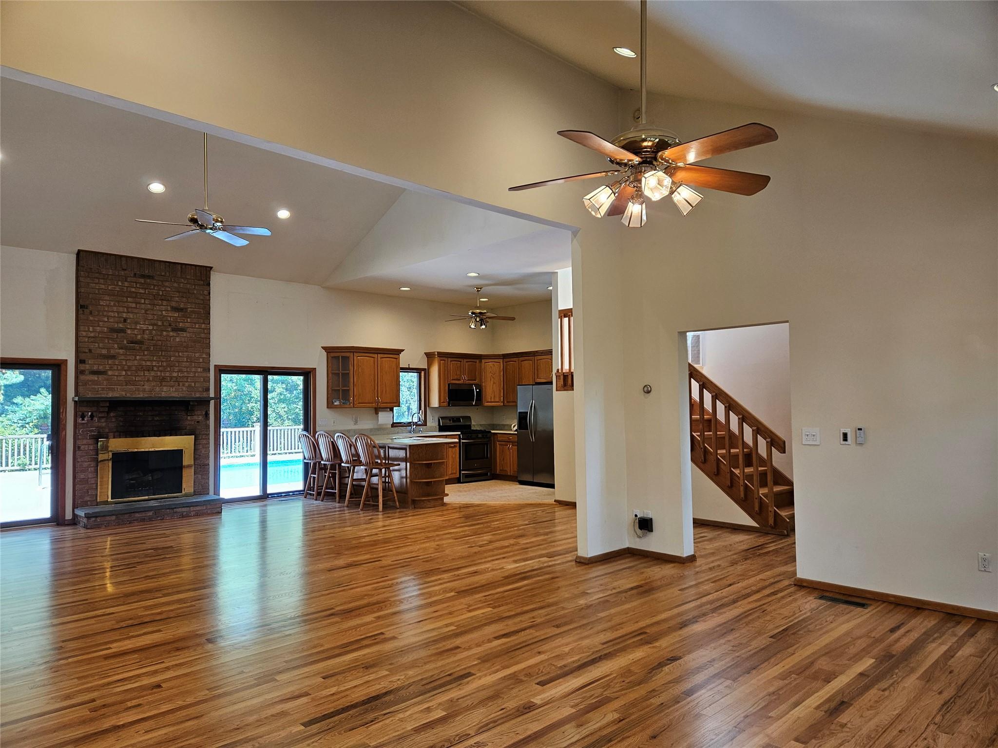 1572 Middle Road, Calverton, NY 11933
