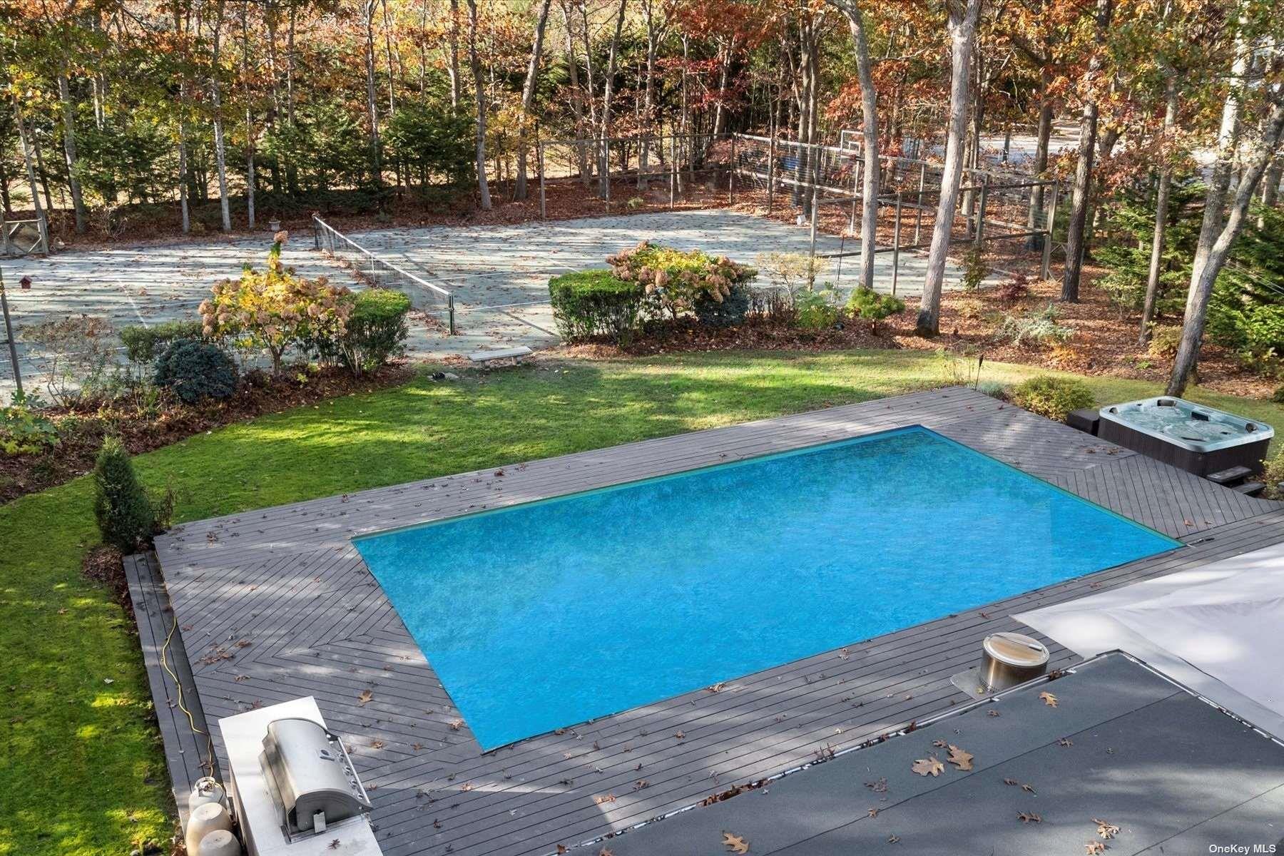 25 N Quarter Road, Westhampton, NY 11977