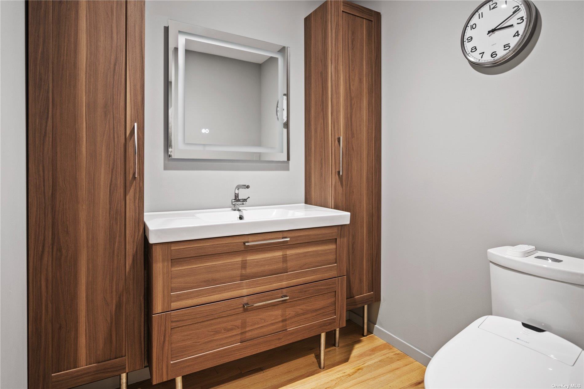 25 N Quarter Road, Westhampton, NY 11977