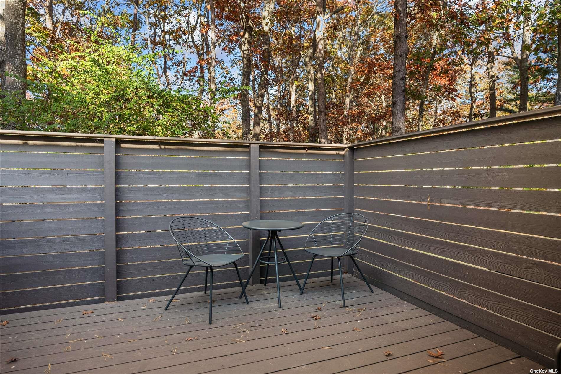 25 N Quarter Road, Westhampton, NY 11977