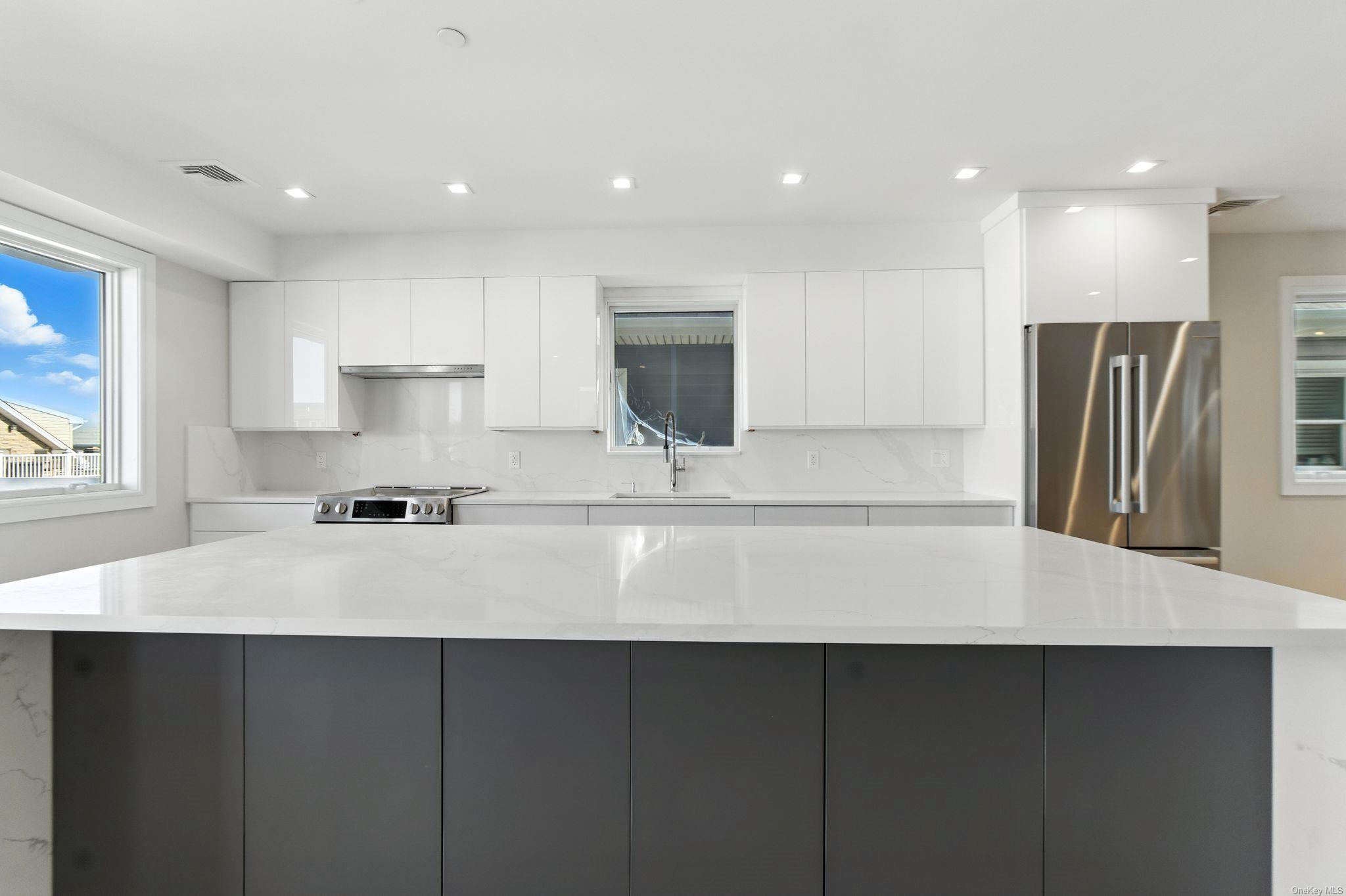 80 Illinois Avenue, Long Beach, NY 11561