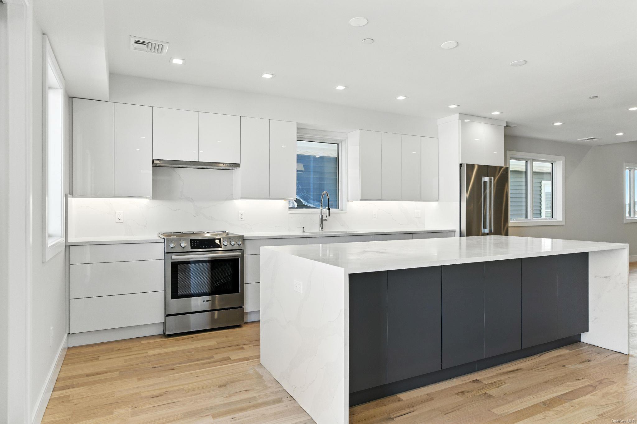 80 Illinois Avenue, Long Beach, NY 11561