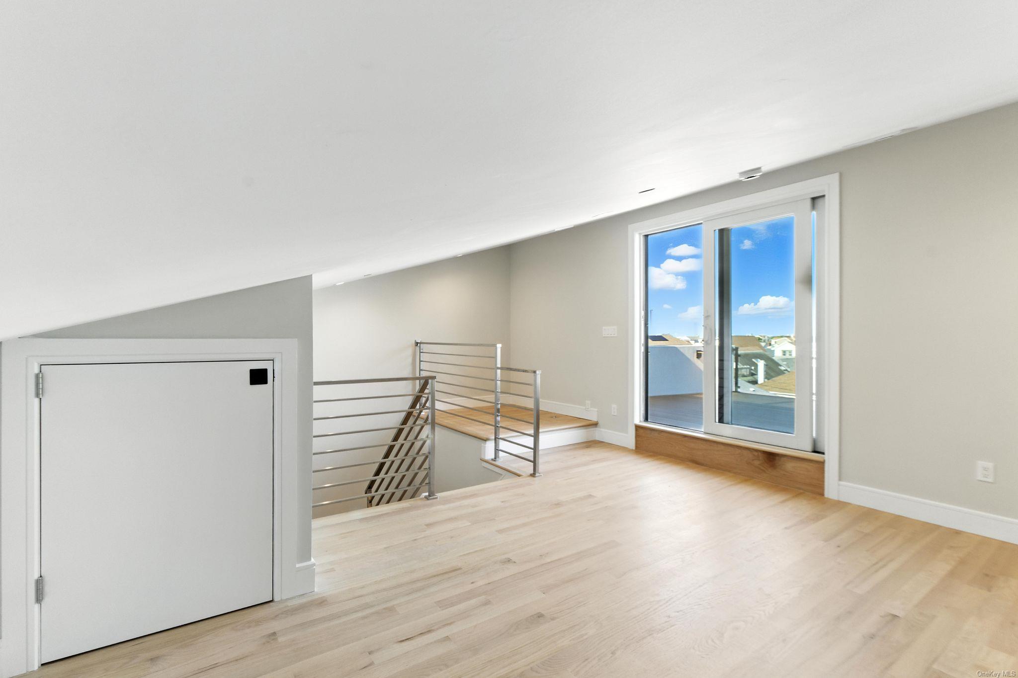 80 Illinois Avenue, Long Beach, NY 11561