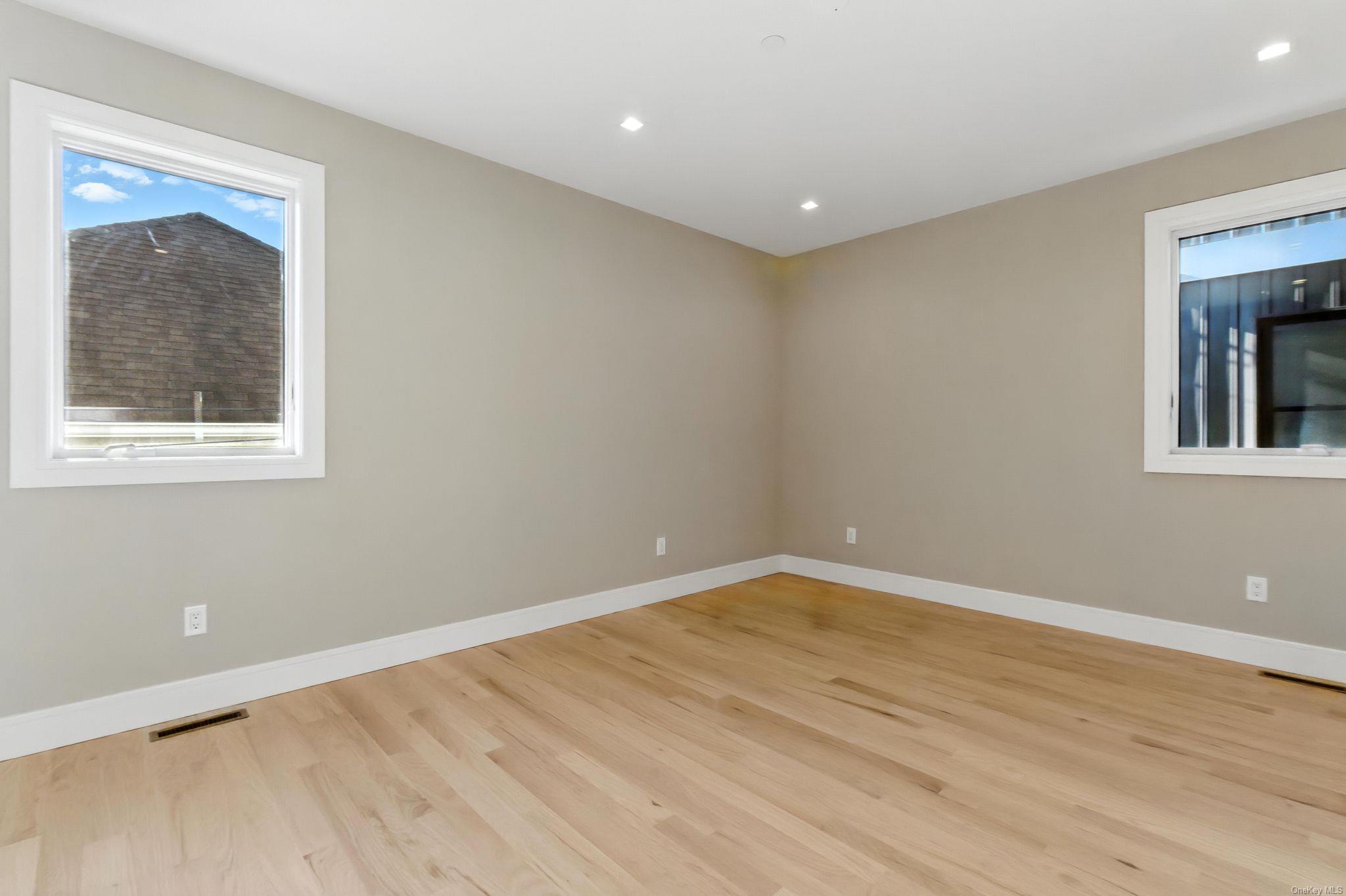 80 Illinois Avenue, Long Beach, NY 11561