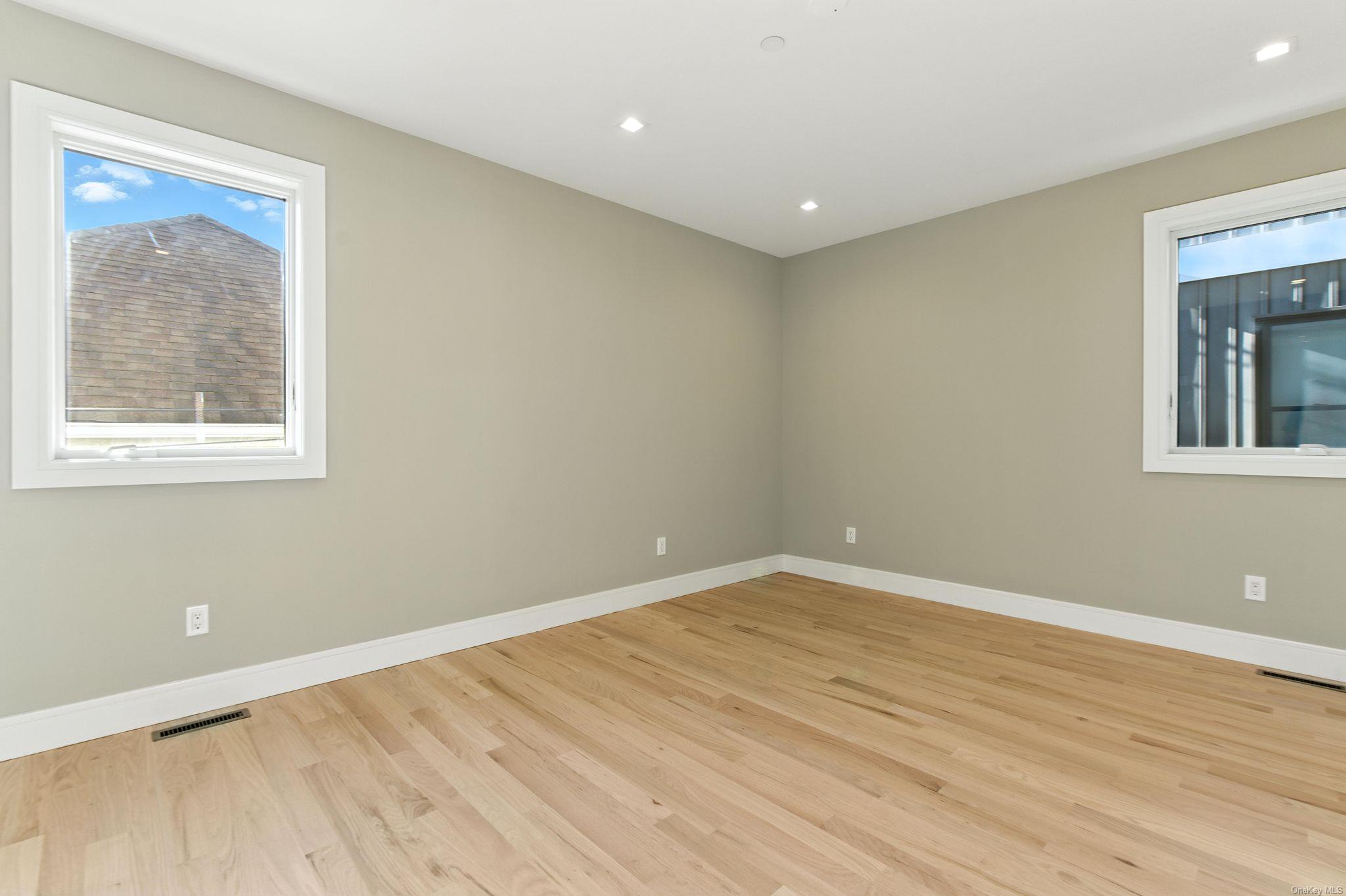 80 Illinois Avenue, Long Beach, NY 11561