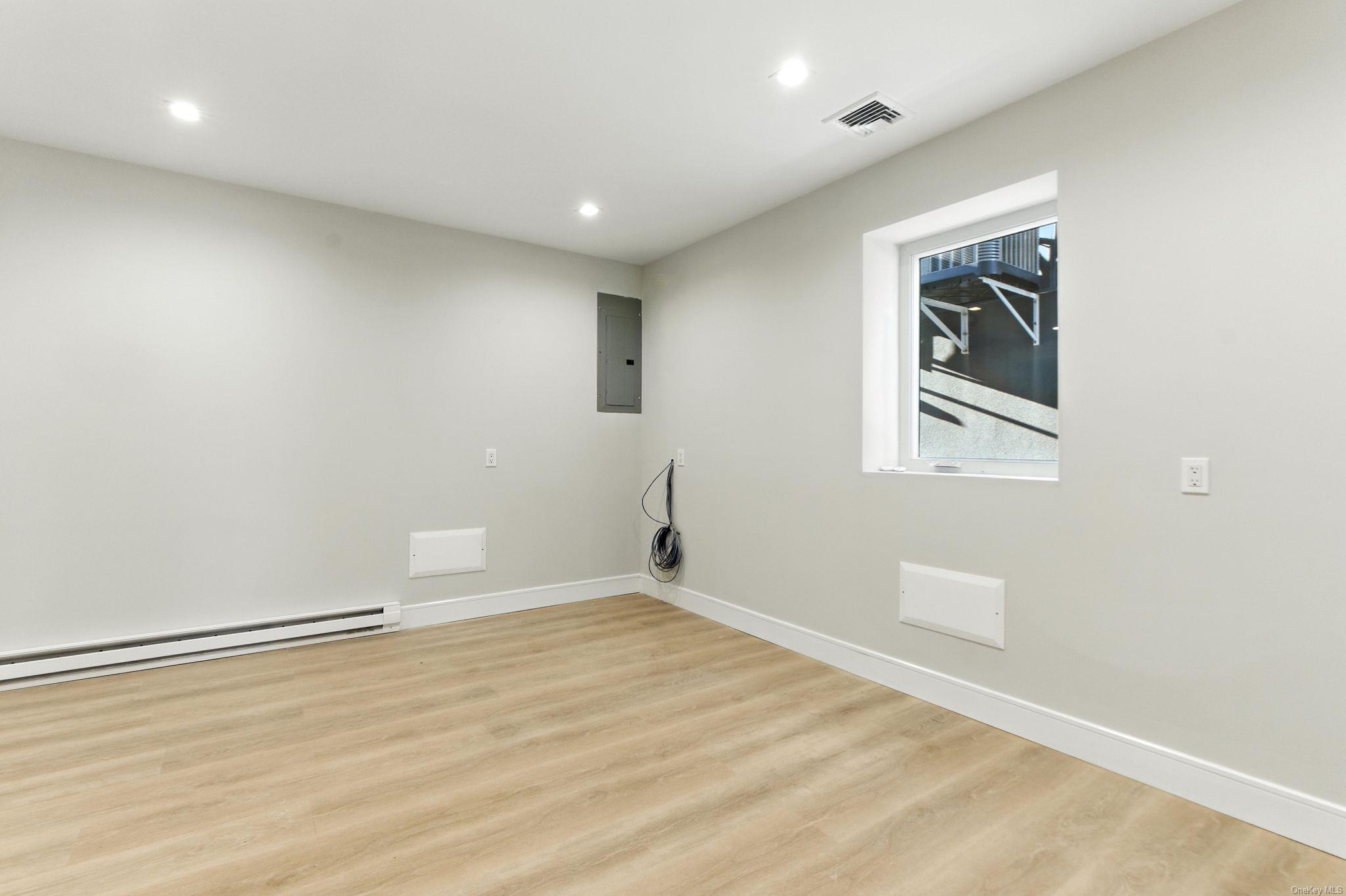 80 Illinois Avenue, Long Beach, NY 11561