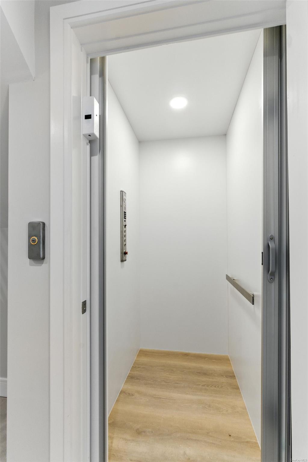 80 Illinois Avenue, Long Beach, NY 11561