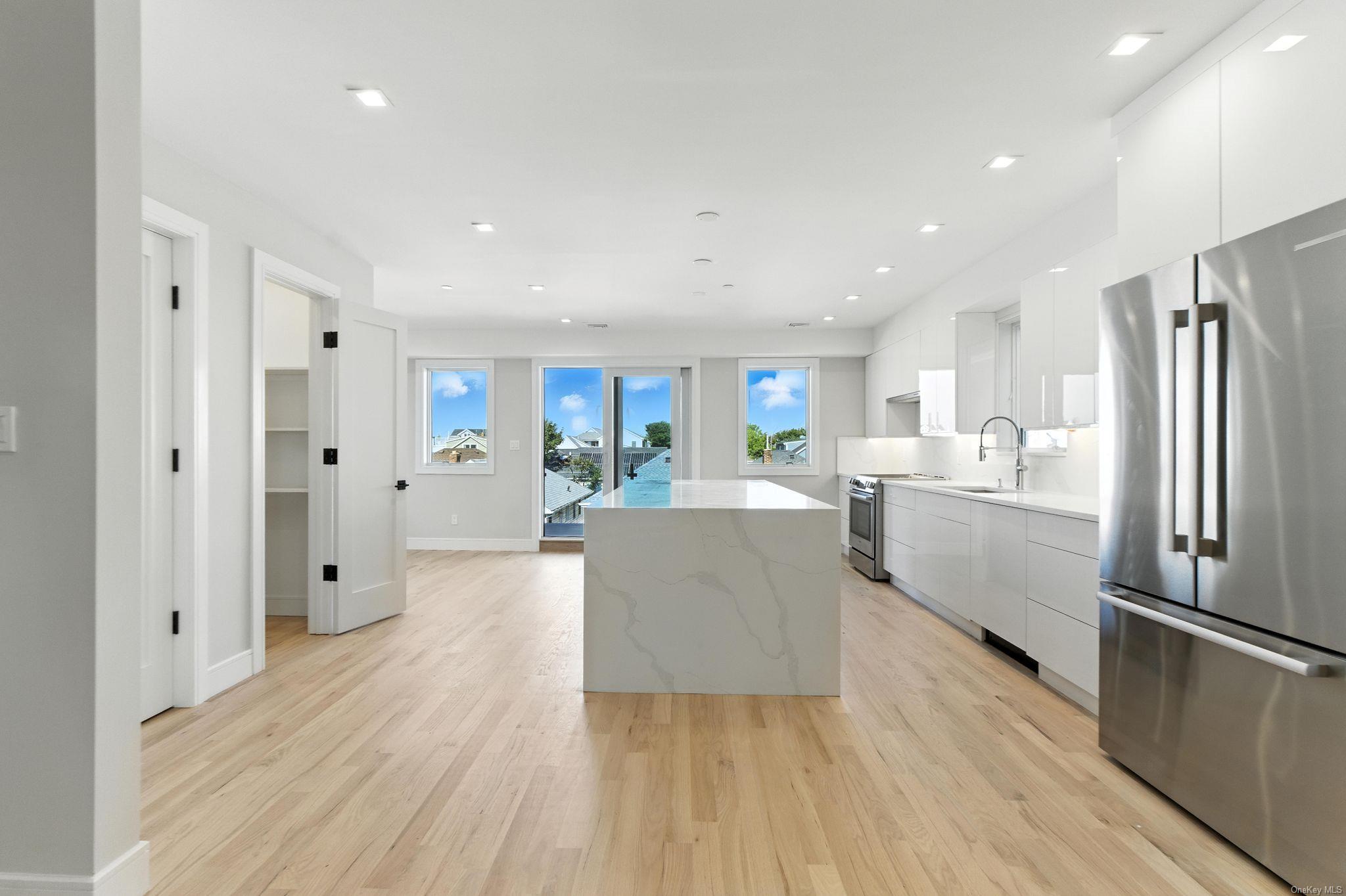 80 Illinois Avenue, Long Beach, NY 11561