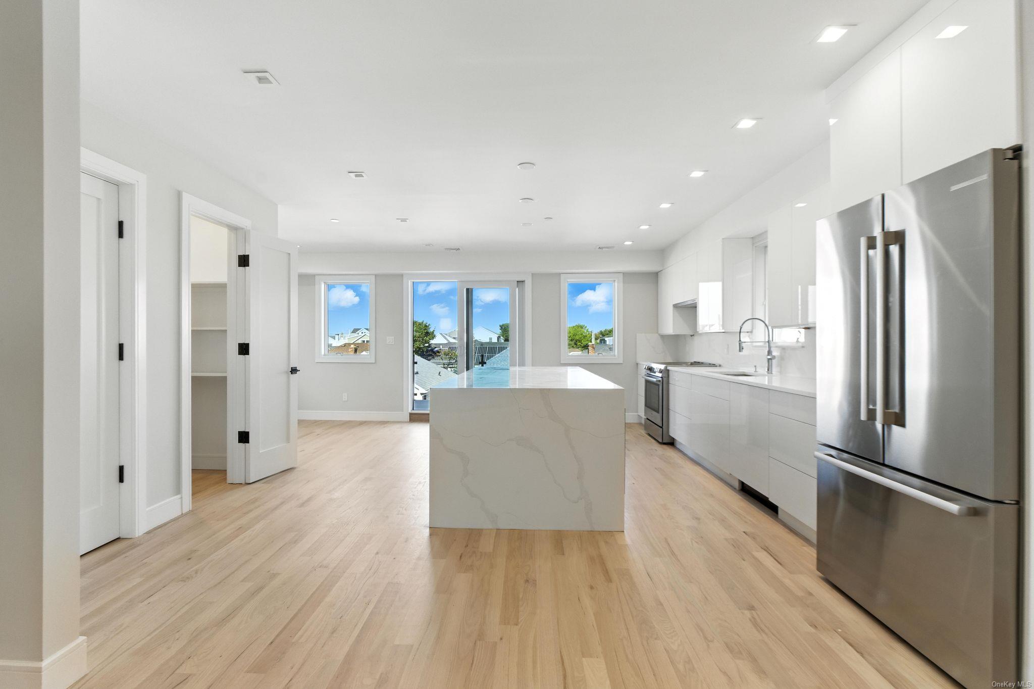 80 Illinois Avenue, Long Beach, NY 11561